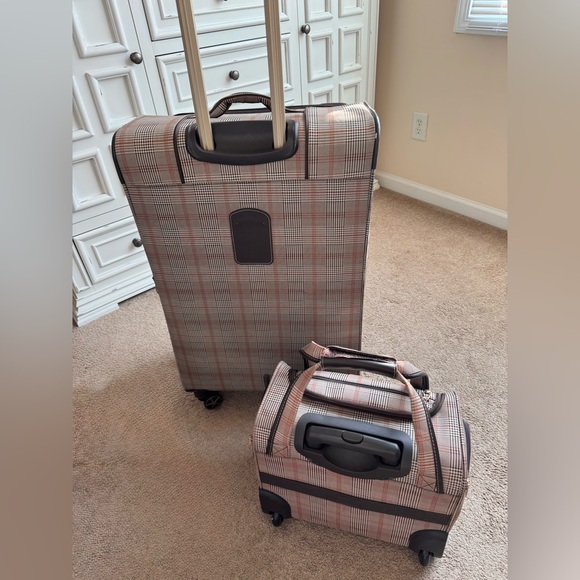 London Fog Checkered Travel Bag Set - Picture 8 of 17